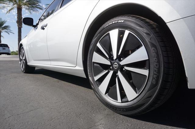 2021 nissan altima 2.5 sv