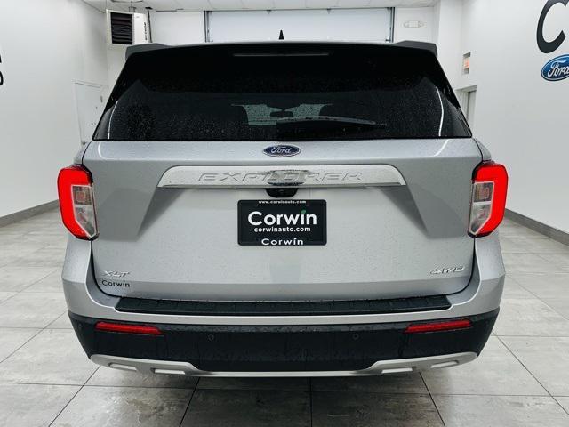 2023 ford explorer xlt