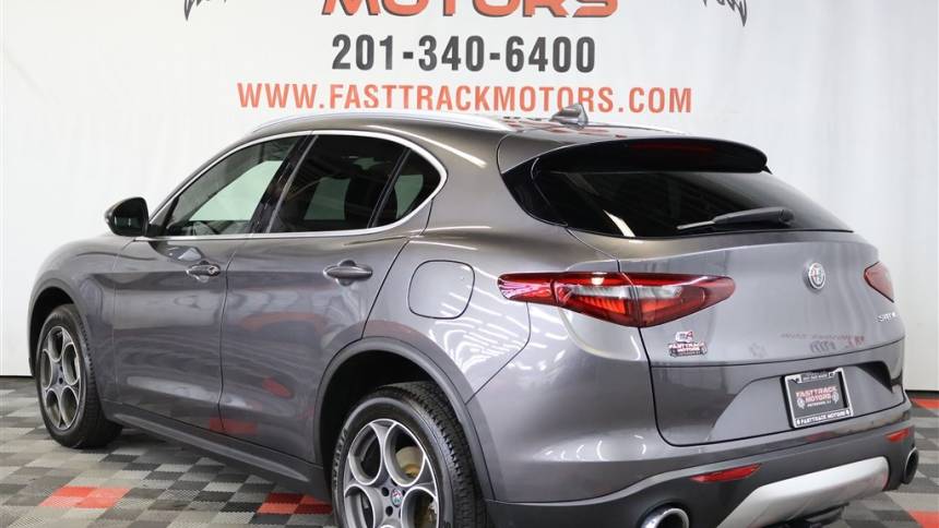 2018 alfa romeo stelvio base