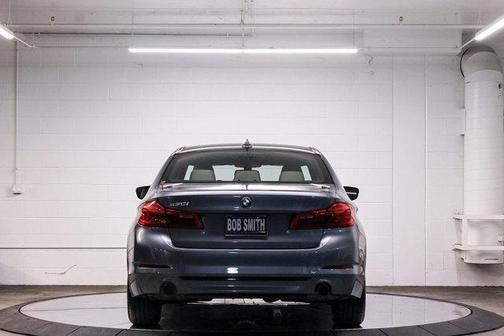 2019 bmw 530