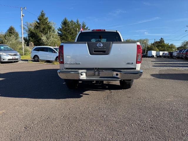 2011 nissan frontier s