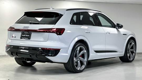 2024 Audi SQ8 e-tron