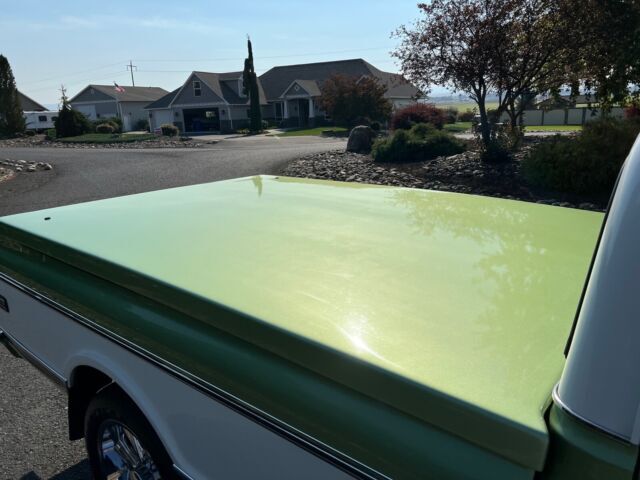 1972 chevrolet c20/k20 pickup green rwd automatic cheyenne super