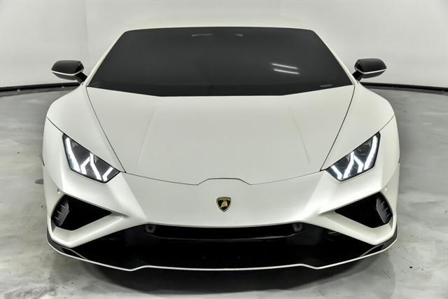 2020 lamborghini huracan evo evo-matte white wrap