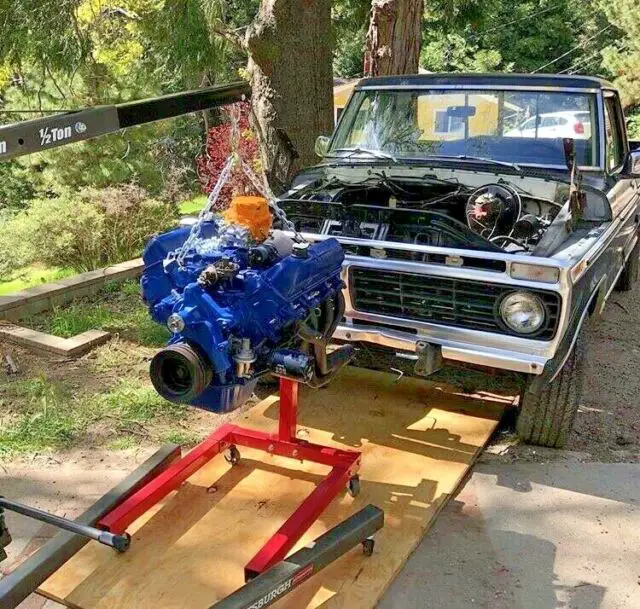 1973 ford f-100 1/2 ton truck