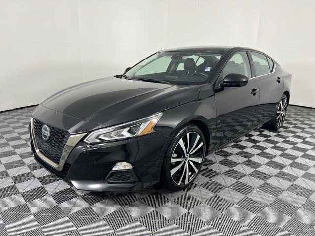 2022 nissan altima sr fwd