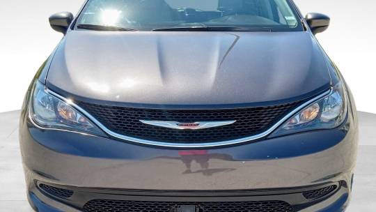 2021 Chrysler Voyager