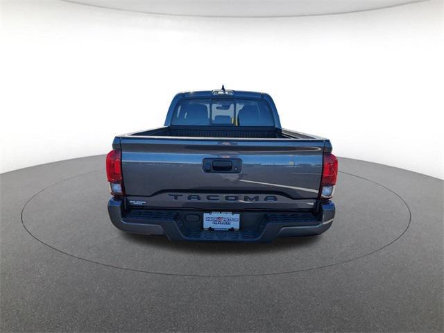 2022 toyota tacoma sr