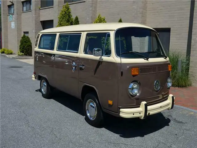 1978 volkswagen type 2 transporter bus,fully restored & immaculate,no reserve!!!