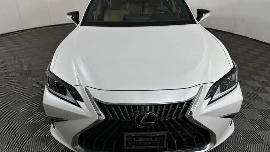 2022 Lexus ES