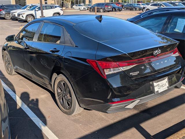 2022 hyundai elantra sel