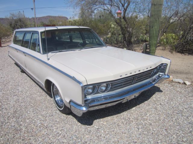 1966 chrysler town and country 6 passenger station wagon