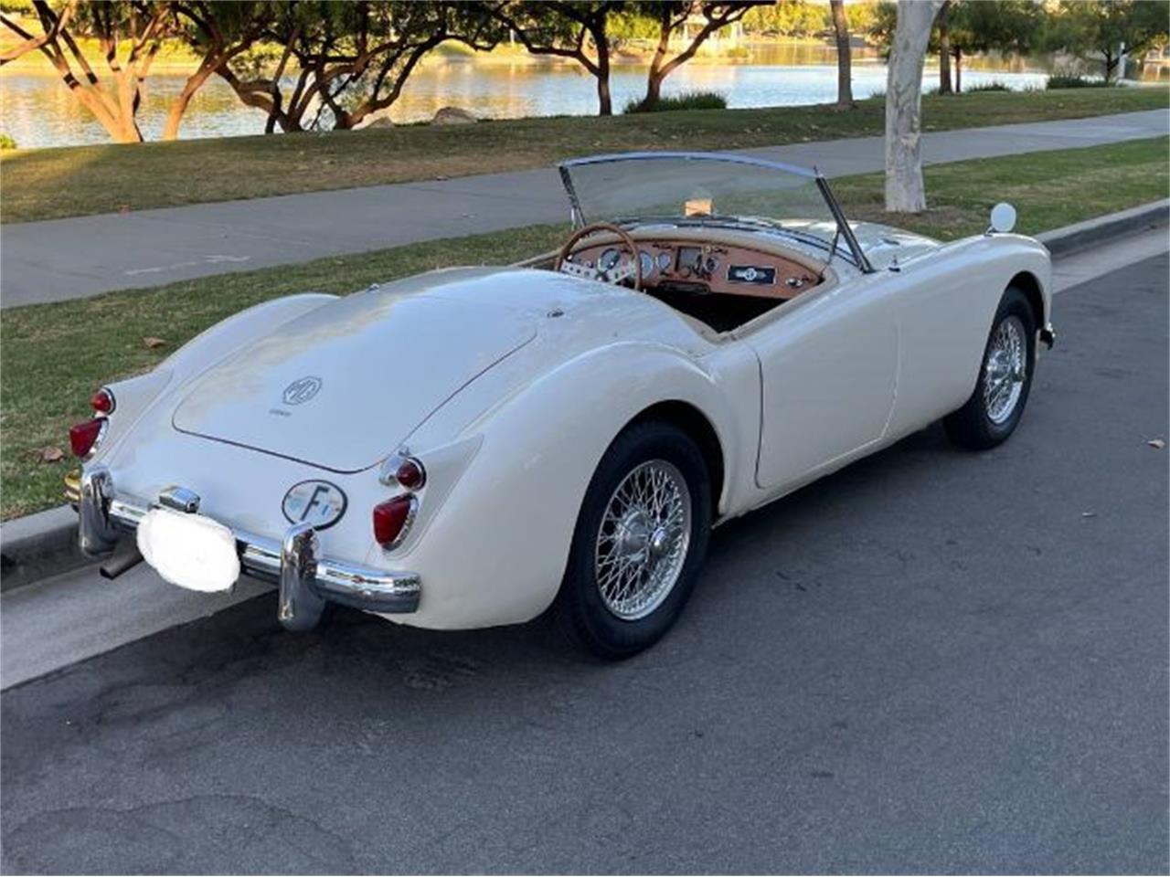 1960 mg mga