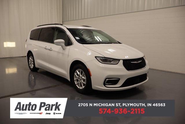 2022 chrysler pacifica touring-l