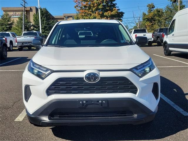 2024 toyota rav4 le