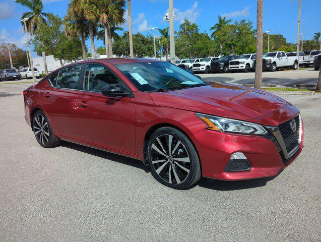 2022 nissan altima sr fwd