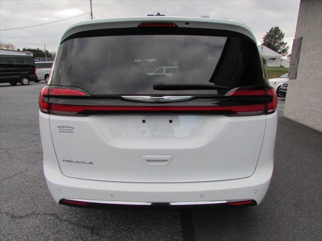 2023 chrysler pacifica touring l
