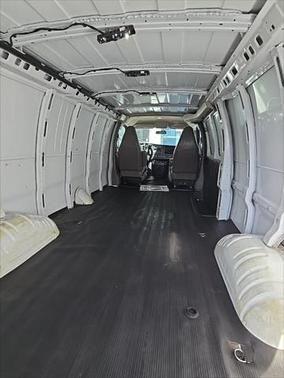 2023 gmc savana 2500