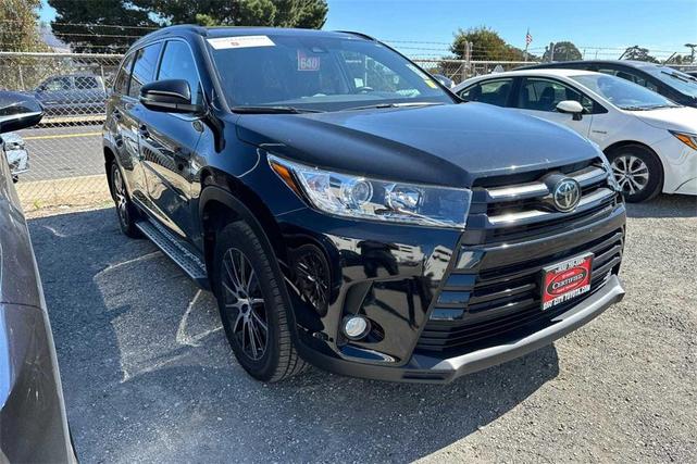 2018 toyota highlander se
