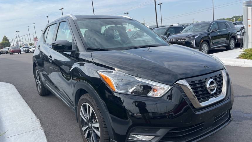2020 nissan kicks sr