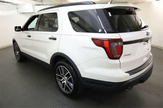 2018 ford explorer sport