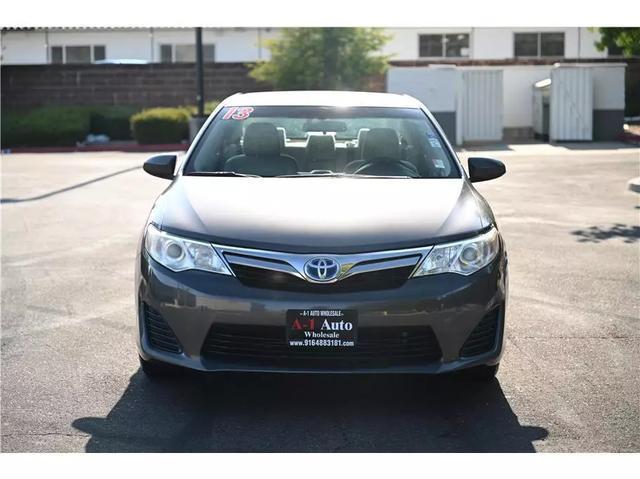 2013 toyota camry hybrid le