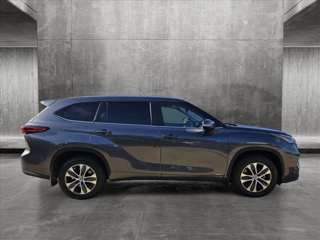 2023 toyota highlander hybrid xle