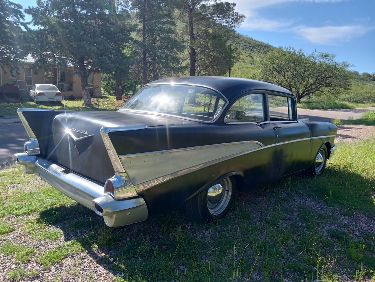 210, 350 vortec, muncie 4-speed, disc brake, true dual sidepipes, rust free