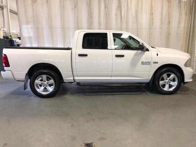 2015 ram ram pickup 1500 express 4x4 express 4dr crew cab 5.5 ft. sb pickup for sale in westbrook, maine