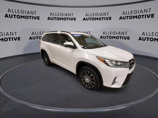 2017 toyota highlander se