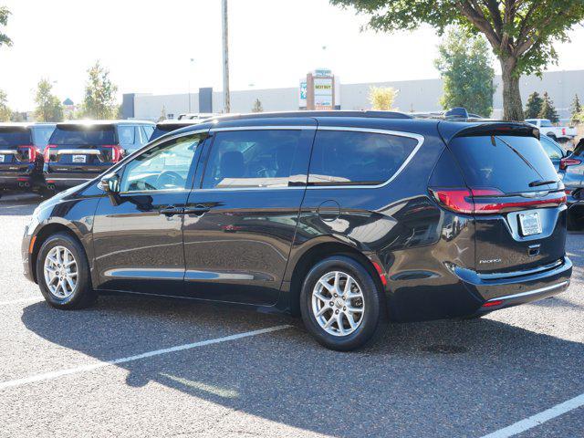 2022 chrysler pacifica touring l