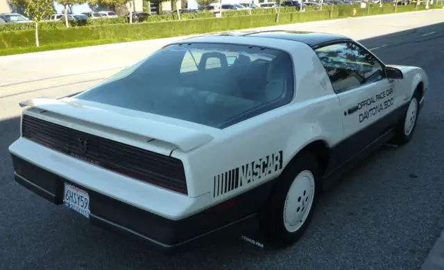 1983 pontiac trans am 25th anniversary daytona 500 edition