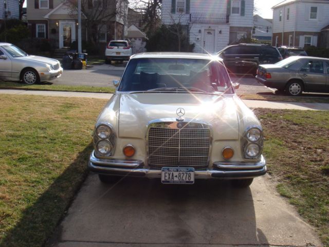 mercedes benz 1970 300sel 6.3 sedan