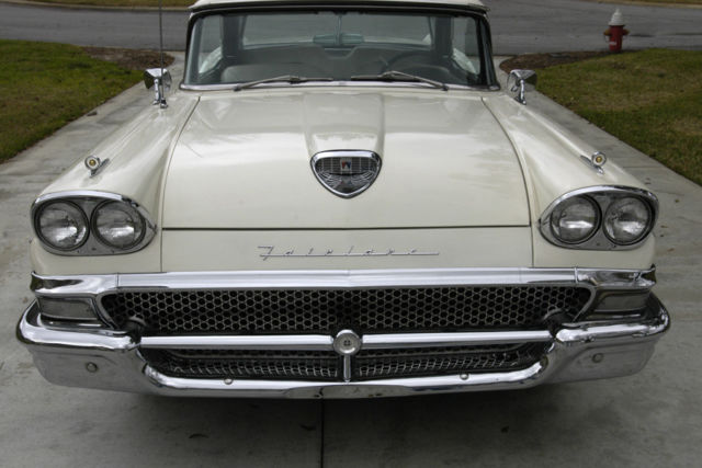 1958 ford skyliner retractable hardtop