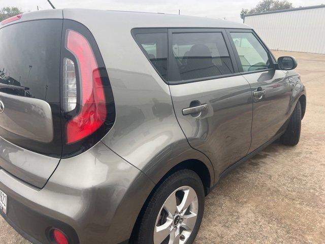 2018 kia soul base