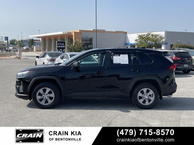 2023 toyota rav4 le