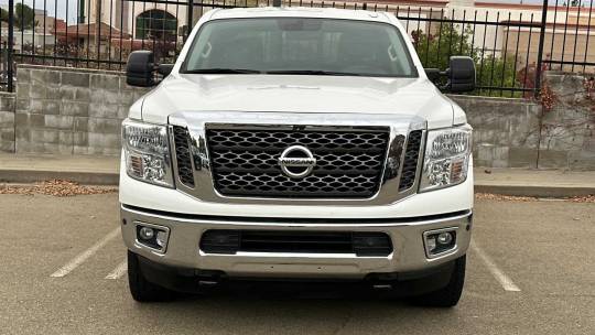 2017 Nissan Titan