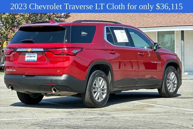 2023 chevrolet traverse lt cloth