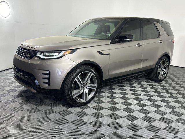 2024 land rover discovery p300 dynamic se