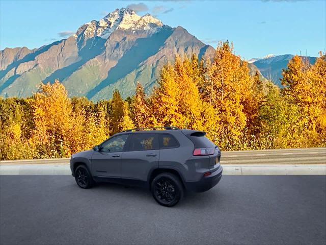 2023 jeep cherokee altitude