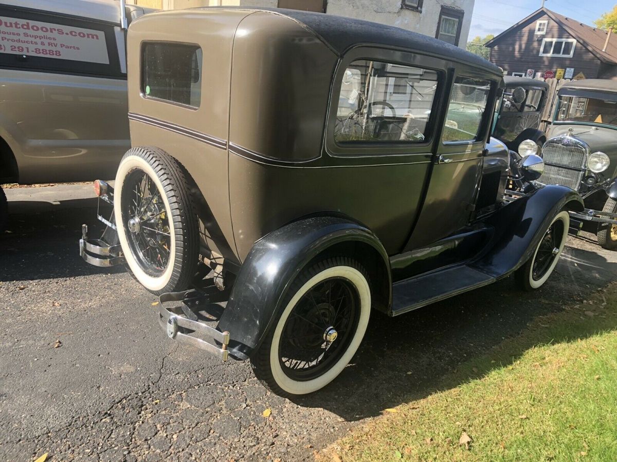 1929 ford model a sedan black rwd manual tudor