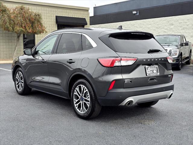 2020 ford escape sel