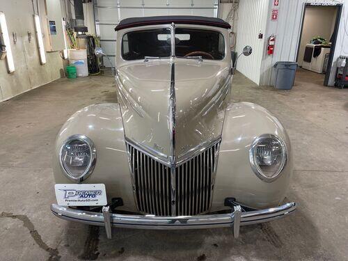 1939 ford deluxe
