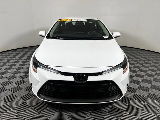 2024 toyota corolla le