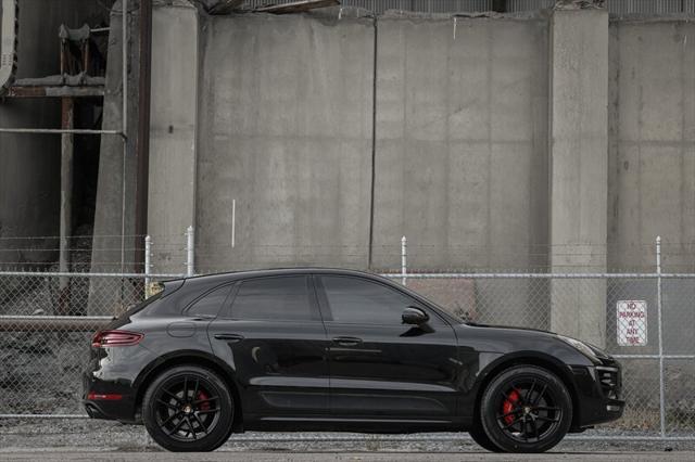 2017 porsche macan gts