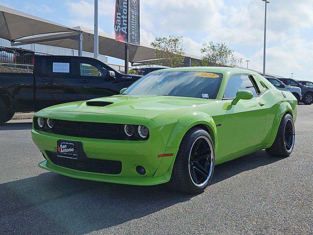2023 dodge challenger r/t