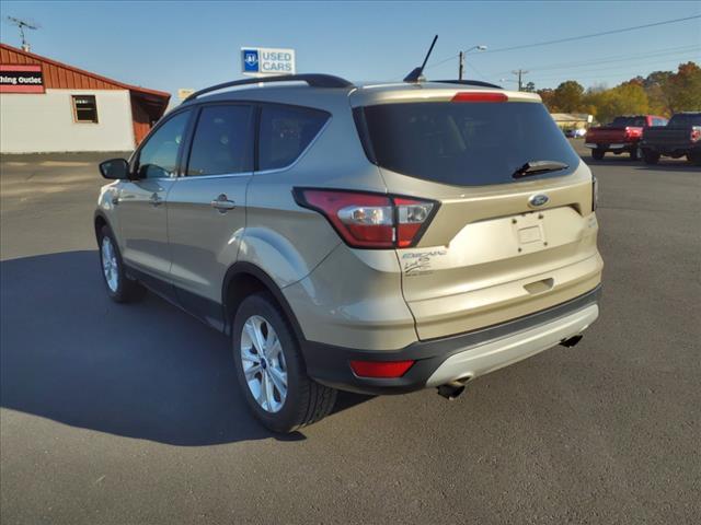2018 ford escape se