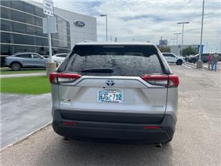2023 Toyota RAV4 xle premium