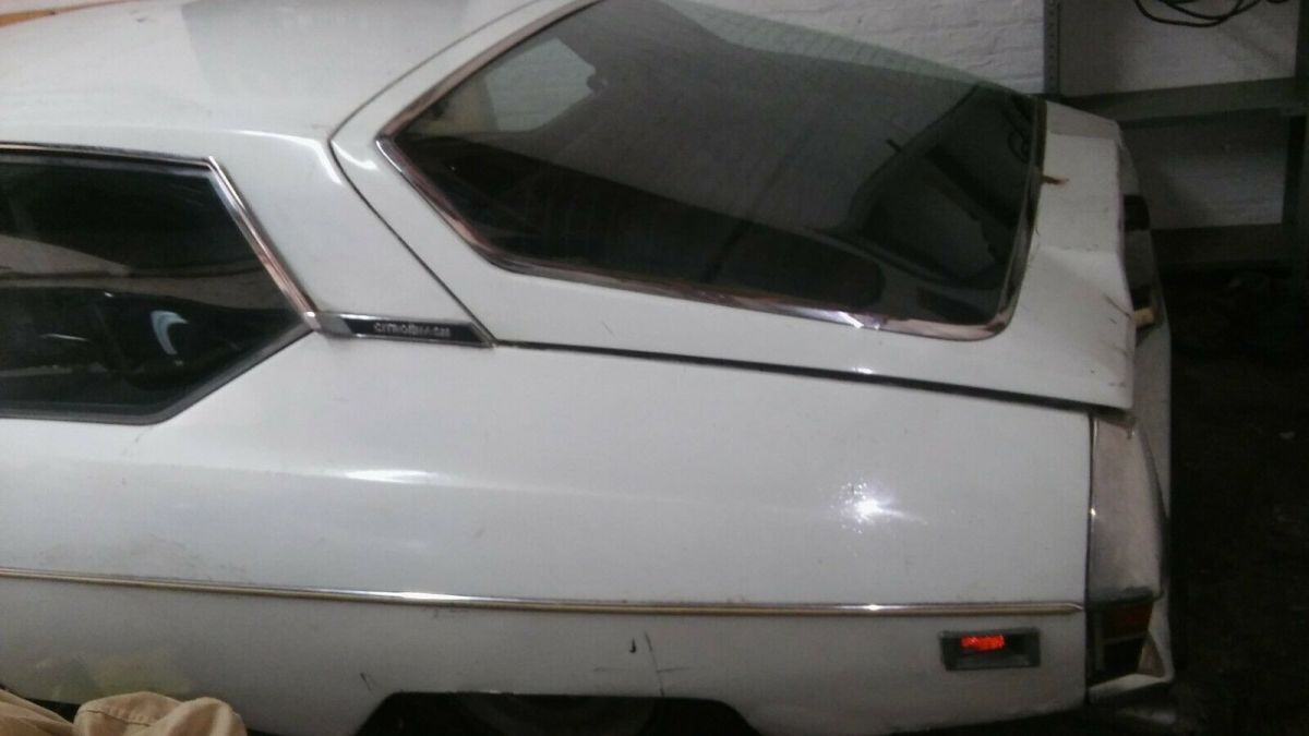 1973 citroen sm 5speed 80,000 mi (complete) and 1973 citroen sm auto (no engine)