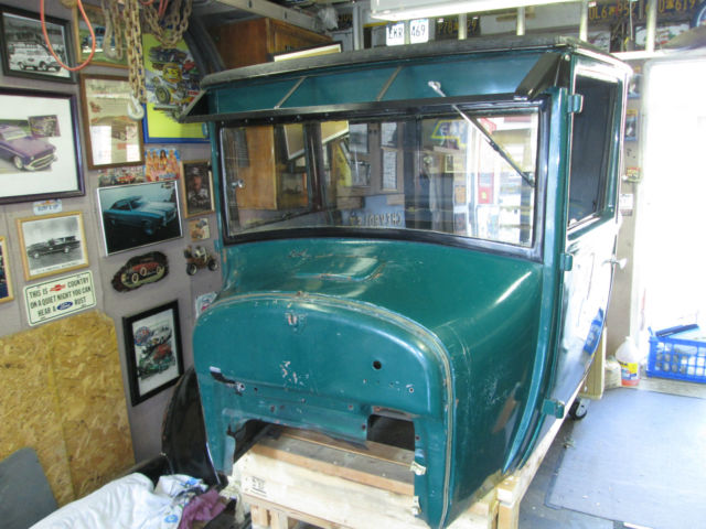 1926 ford model t coupe, body, fenders,running boards,hood & sides,seat, wow!